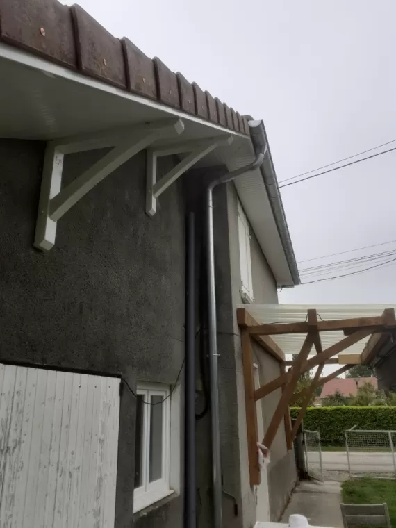 habillage en lambris PVC au Avenières